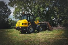 Gehl AL650 articulated loader working on the job site