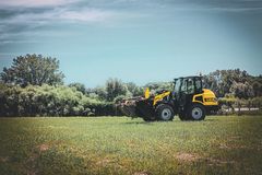 Gehl AL650 articulated loader working on the job site