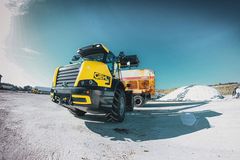 Gehl ALT950 articulated loader working on the job site