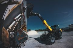 Gehl ALT950 articulated loader working on the job site