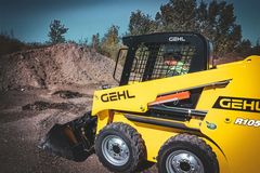 Gehl R105 skid loader working on the job site