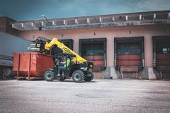 Gehl RS5-19 G3 telehandler working on the job site