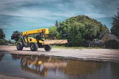 Gehl RS6-34 G3 telehandler working on the job site