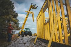 Gehl TH6-42 telehandler working on the job site