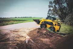 Gehl V330 GEN:2 skid loader working on the job site