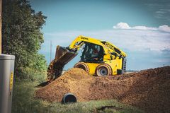 Gehl V330 GEN:2 skid loader working on the job site